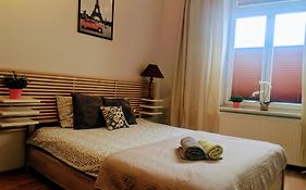Apartament Brązowy Narutowicza 11